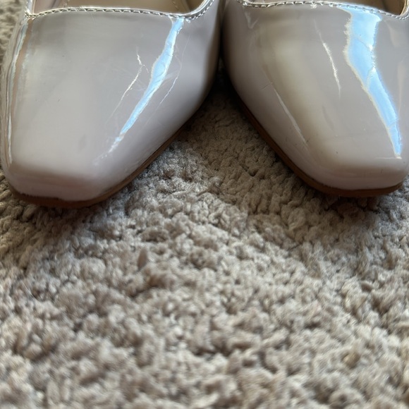 Marc Fisher Women's Slingback Shoes - Picture 2 of 10